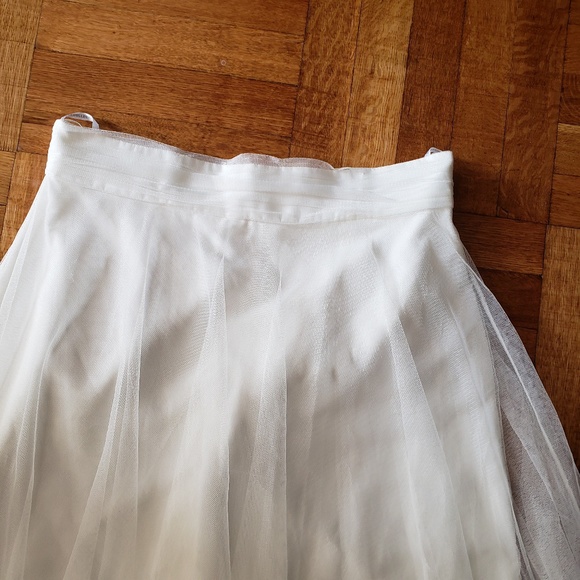 Long tull skirt - Picture 3 of 5